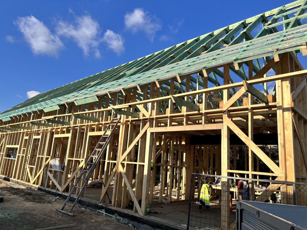 933A5C46-21C4-47C6-A8D3-F43B54A81565