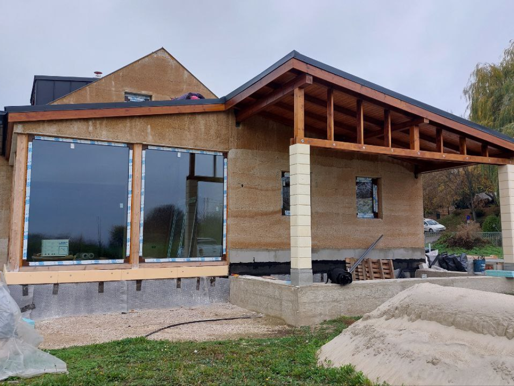 Mogyorosbanya-kenderhaz